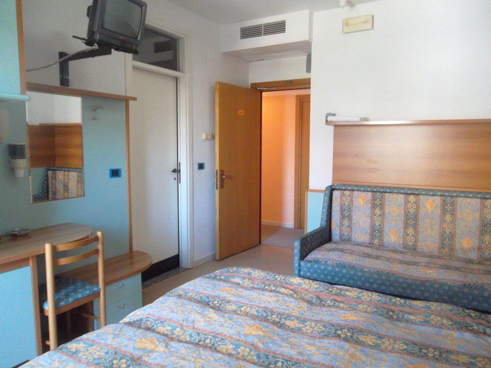 Hotel Marina روزيتو ديلي أبروتسي المظهر الخارجي الصورة