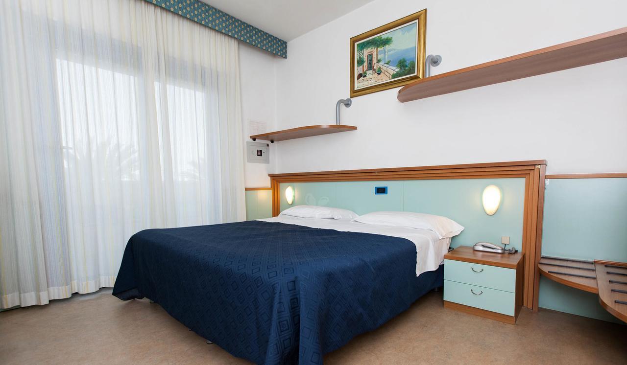 Hotel Marina روزيتو ديلي أبروتسي المظهر الخارجي الصورة