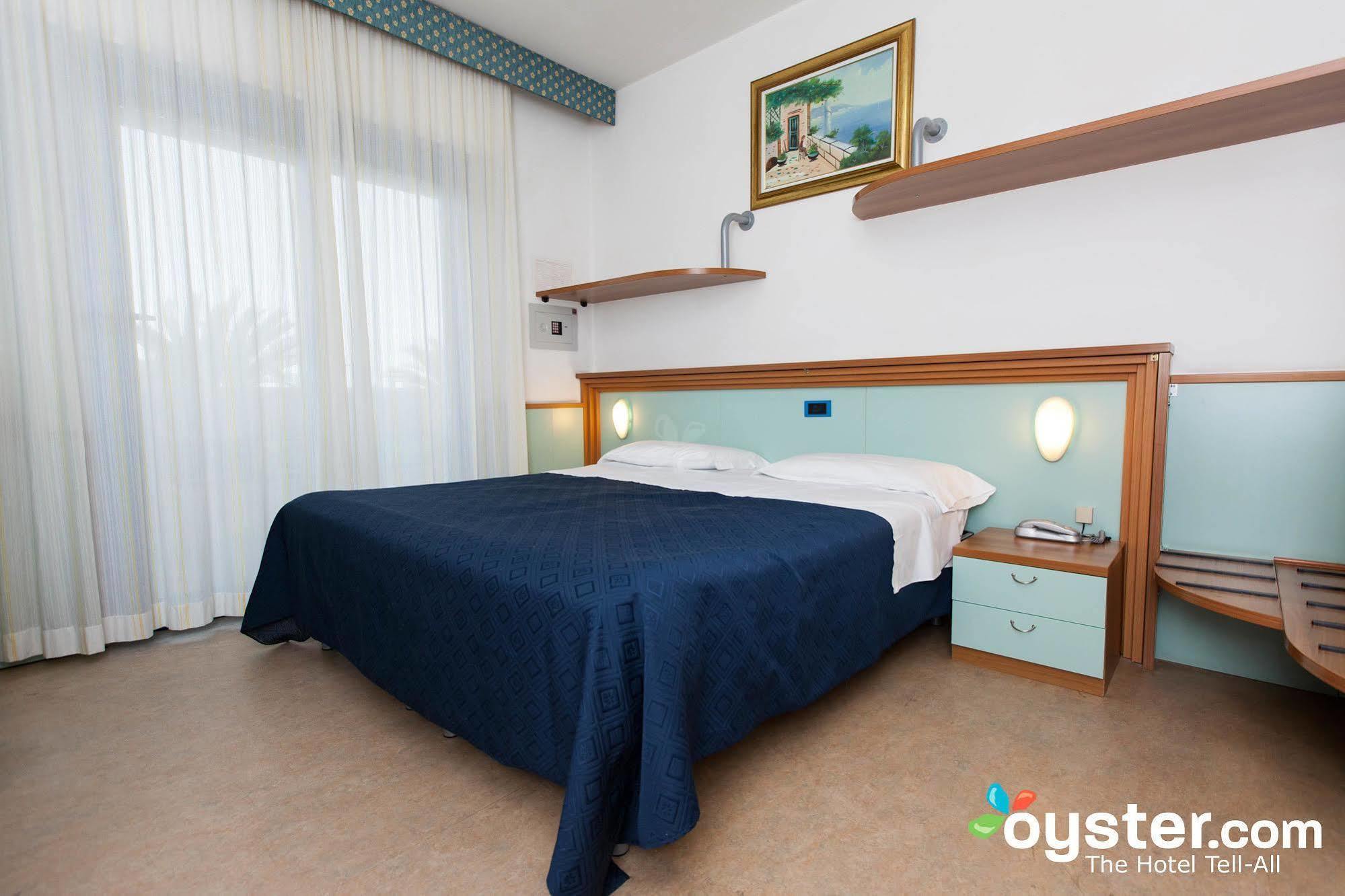Hotel Marina روزيتو ديلي أبروتسي المظهر الخارجي الصورة